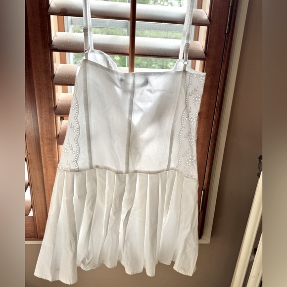 Eyelet pleated mini summer dress by Zara🕊️🍦- size S - *NWT* ss 2024 collection - Picture 7 of 11